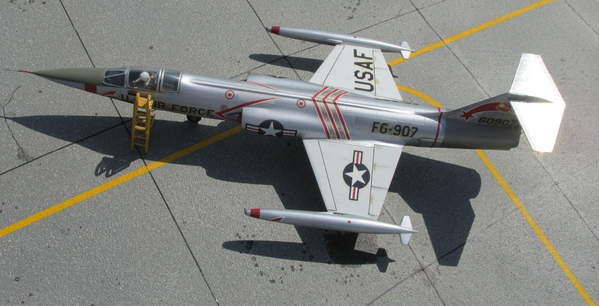 Testors (exHawk) Lockheed F104A Starfighter FineScale Modeler